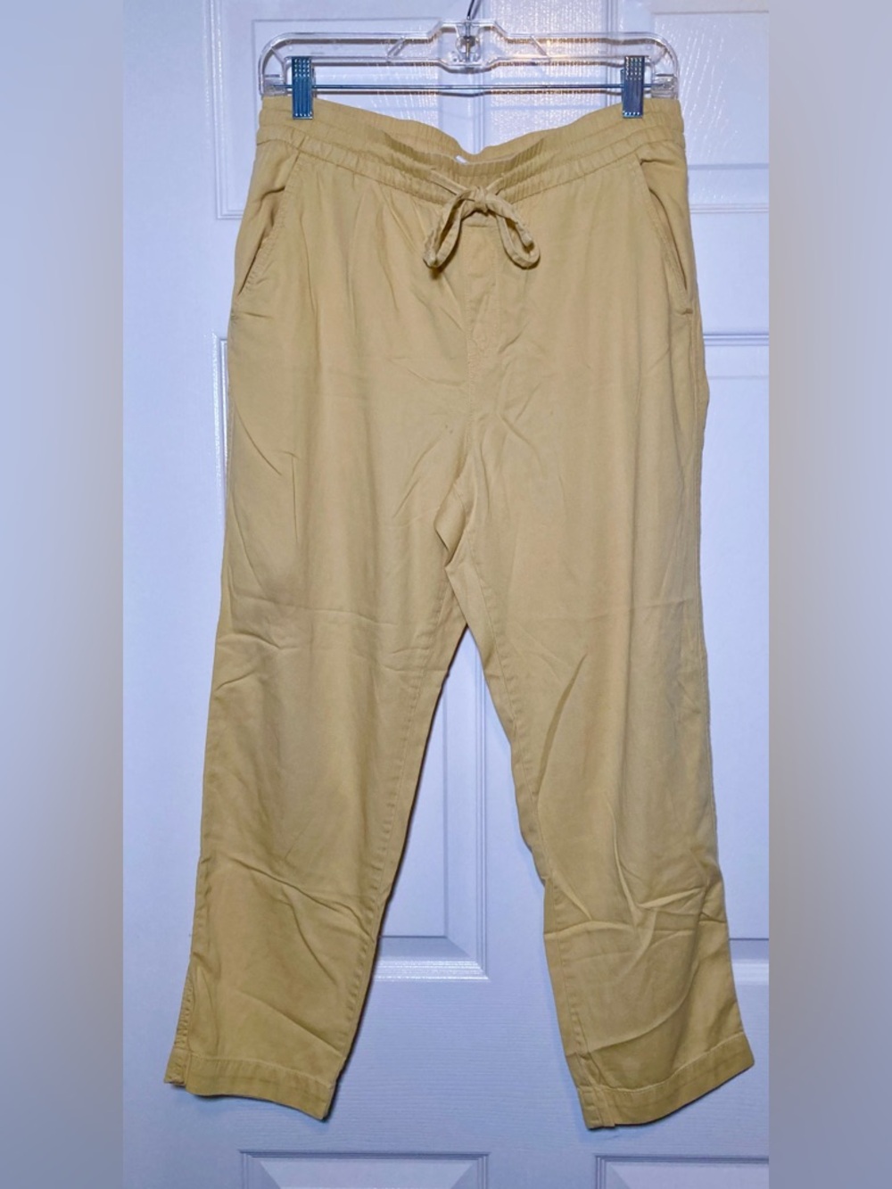 GAP 🟣 Size Medium Easy Pant in Yellow